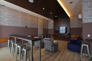 Sports bar - Amo Living (Monterrey)