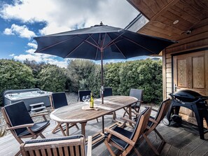 屋外ダイニングエリア