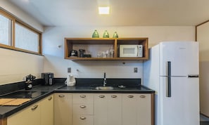 Basic Apartment | Private kitchen