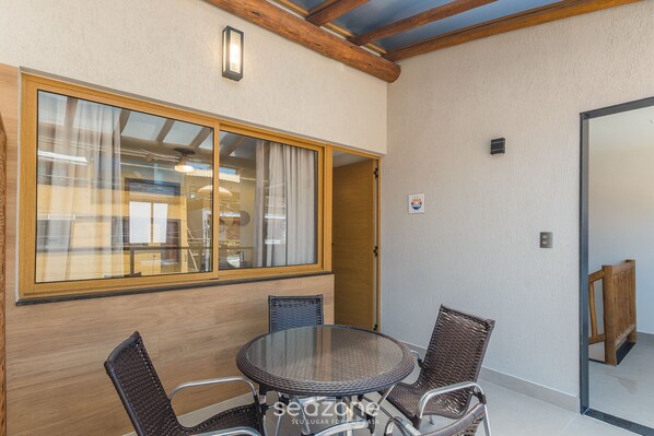 Departamento básico | Restaurante al aire libre