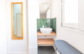 Bathroom - HOUZE Central Studio in Alcântara (Lisboa)