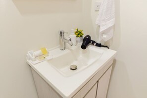 Bathroom - ¡Cerca de Fundidora! 6 personas, GYM & Wifi 2BR1br (Monterrey)