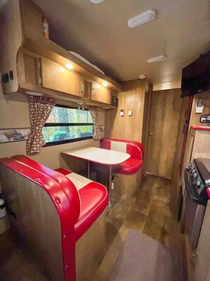 Private kitchen - Camper in the Sky (Andrews)