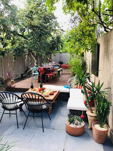 Oasis Garden tiny independent studio-like in Notting Hill area (W12) West London