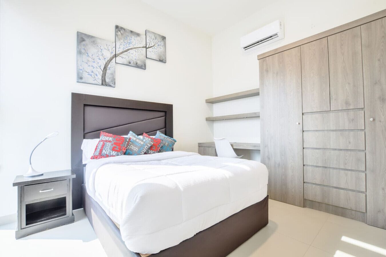 1 Schlafzimmer, Schreibtisch, Bügeleisen/Bügelbrett, WLAN