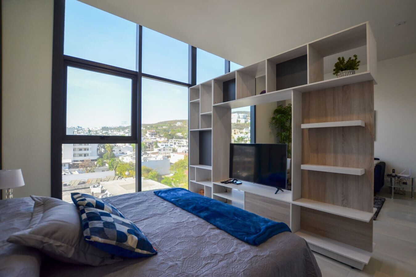 1 bedroom, desk, iron/ironing board, WiFi