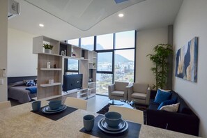 Living area - Executive Suite! - Luxury & Unique View (Monterrey)