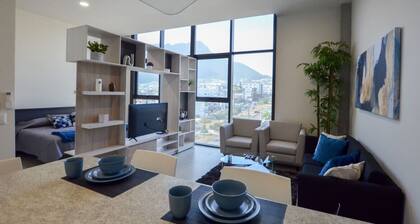 Executive Suite! - Luxury & Unique View