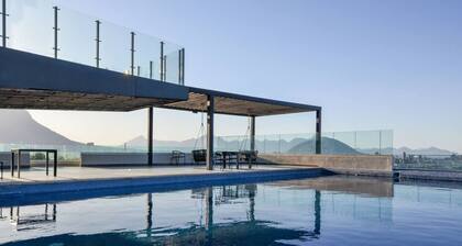 ¡Luxury in Fundidora! 4 guests + Wifi, Gym & Pool
