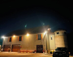 Exterior - Labby's Homestead Barndominium (Hermann)