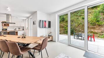 Apartemen Comfort, pemandangan kebun | Interior