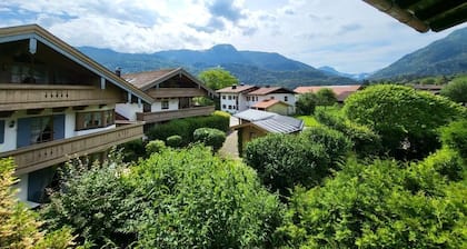 Ferienwohnung "Retro-Chic Alpenblick" - nahe Märchenpark, direkt im Wandergebiet