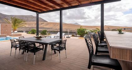 Villa Alfalfa Rural house in TefĂa. Nature and tranquility. Ideal for families