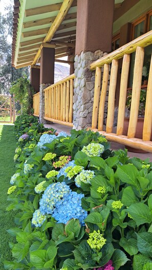 Exterior detail - Kallpawasi: Private Garden & Local Experiences. (Urubamba)