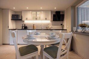 Dining - Modern Studio in Oostkapelle - OPE60 (Oostkapelle)