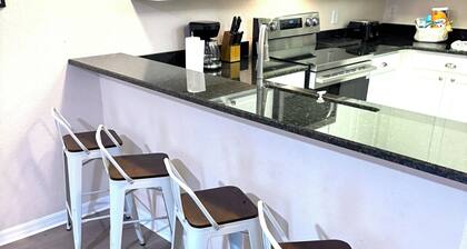 Luxury Remodeled Bahama Bay Resort Ground Floor Condo Disney Family Value!