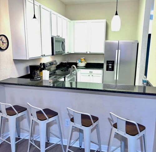 Newly Remodeled Bahama Bay Resort Ground Floor Condo ~ 3 Bedroom ~ Sleeps 8