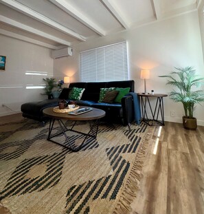 Living area - Bright 2BR Home, King and Queen Beds, Fenced Yard, Walk to Downtown Winters (Winters)