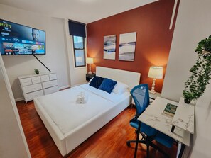 2 bedrooms, desk, iron/ironing board, free WiFi - Sterling / King Bed / Elevator / 2 Ensuite / W/D (Philadelphia)