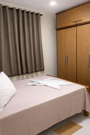 Basic Apartment, Multiple Beds, Balcony, Courtyard View | Iron/ironing board, free WiFi - Apto Porto de Galinhas (Ipojuca)