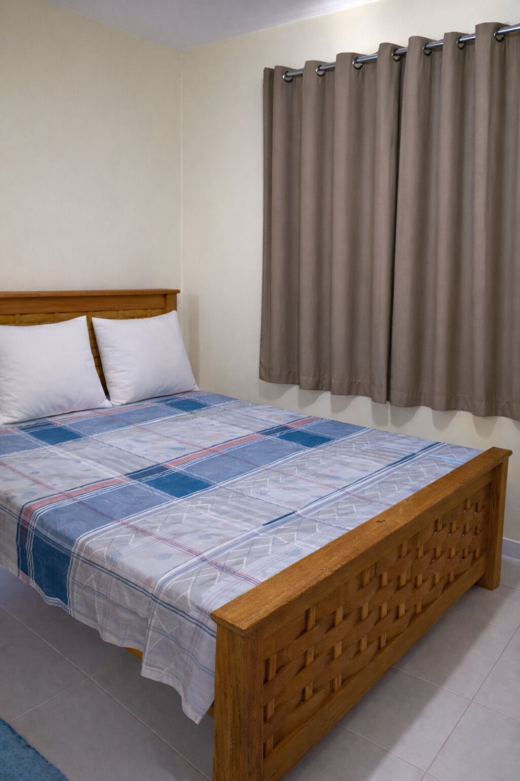 Basic Apartment, Balcony, Courtyard View