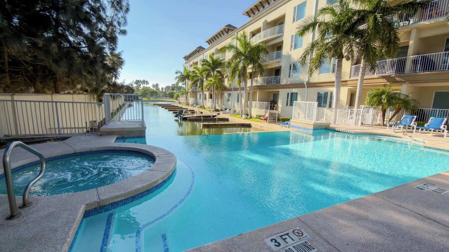 Channel Views Private Boat Slip Pool & Patio