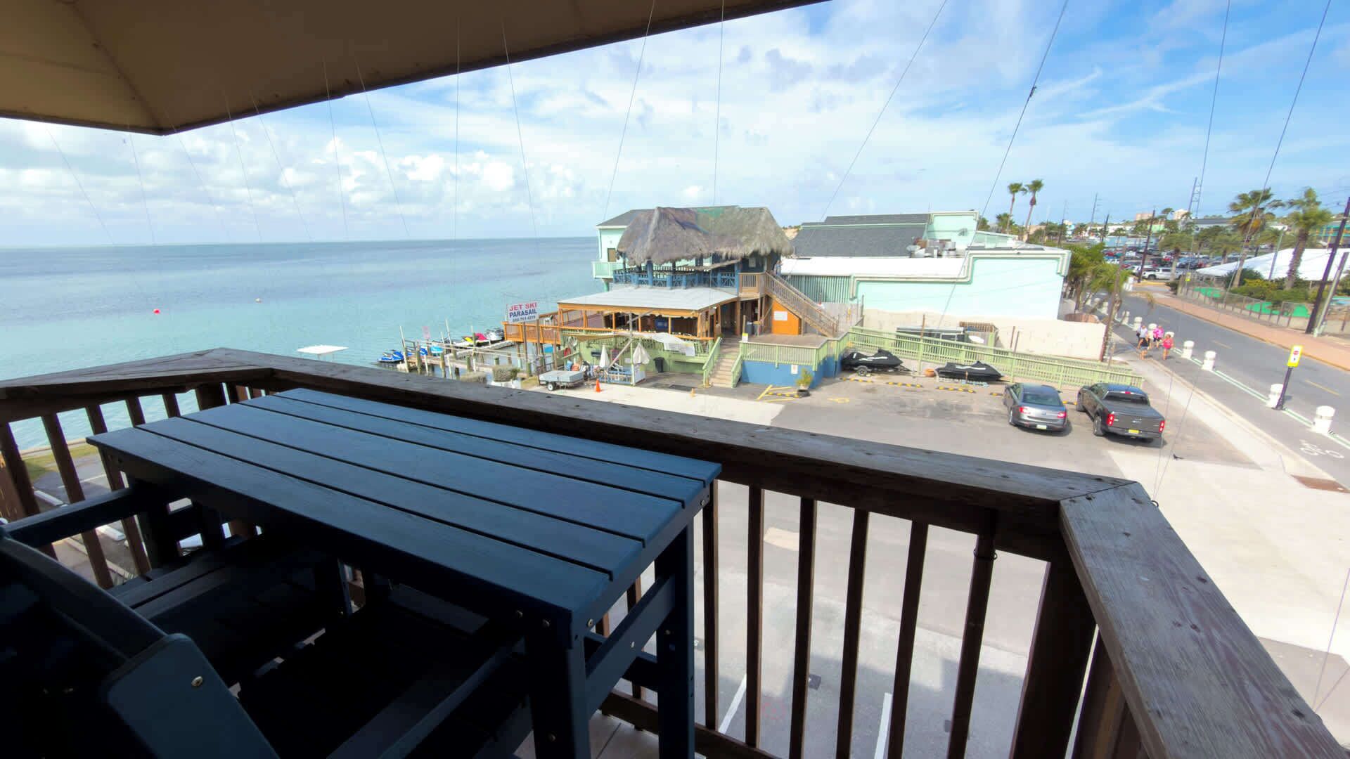 Apartemen, Beberapa Tempat Tidur, balkon (Marlin Arms #1) | Pemandangan dari kamar