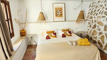 Deluxe Studio, Patio, Garden View