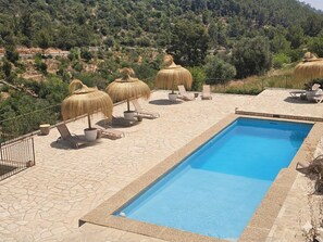 Seasonal outdoor pool - Finca Can Sec Agrotourism in Alaró (Alaró)