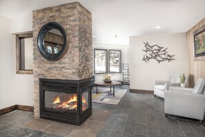 Interior - Free Parking, Pool, Hot Tub, near Gondola | W301 (Vail)