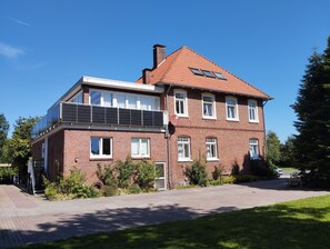Exterior - Apartment Villa Butterburg Meta - Terraced house with terrace (Dornum)
