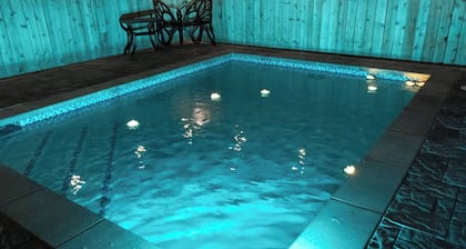 Steps to Beach Private Pool 2 Big Levels