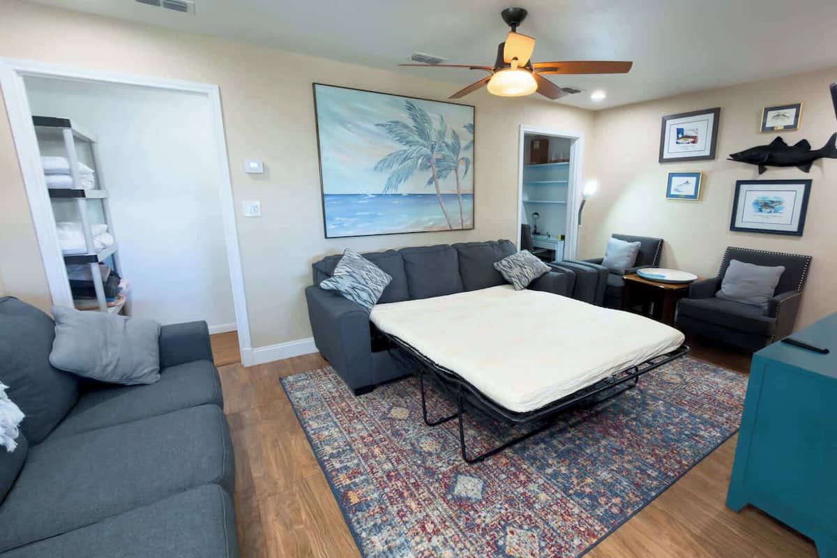 Maison, plusieurs lits, cuisine (Port-O-Call Dockhouse)