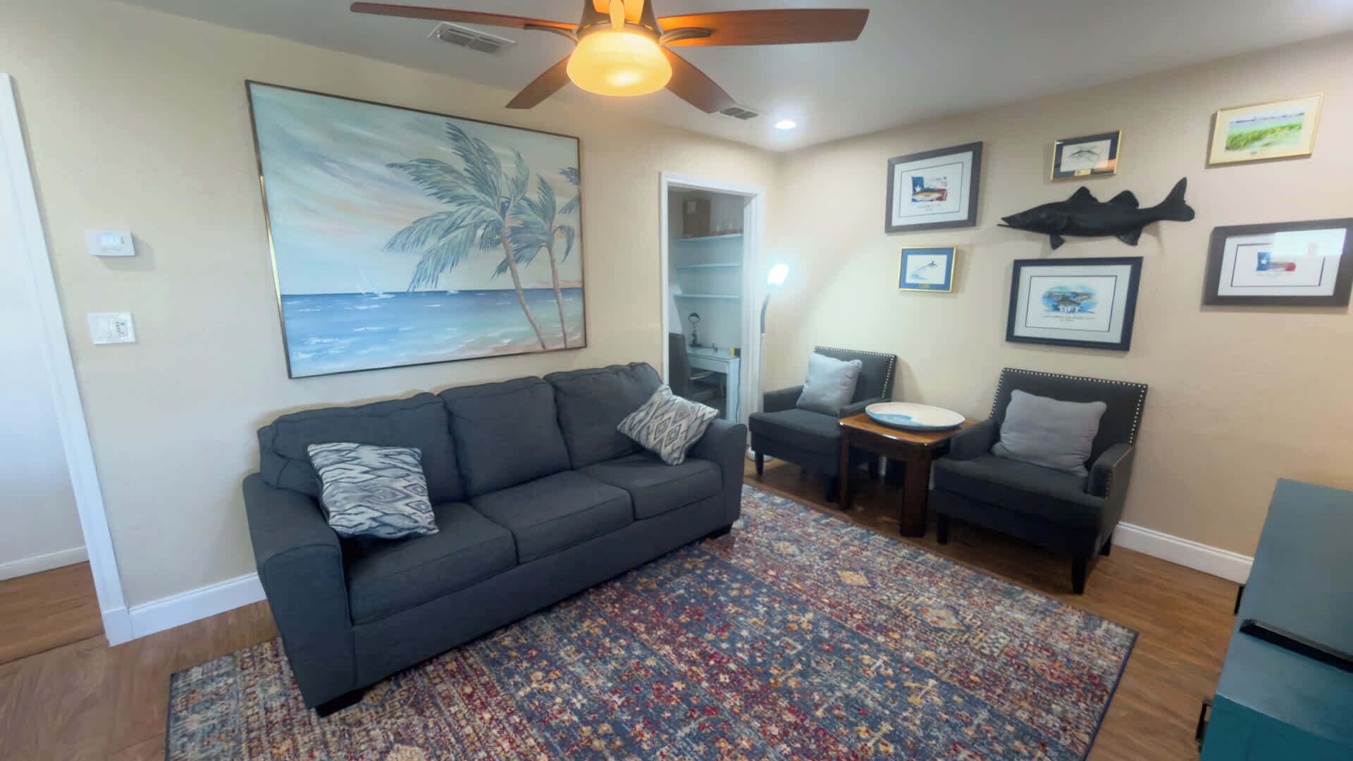 Casa, várias camas, cozinha (Port-O-Call Dockhouse) | Área de estar