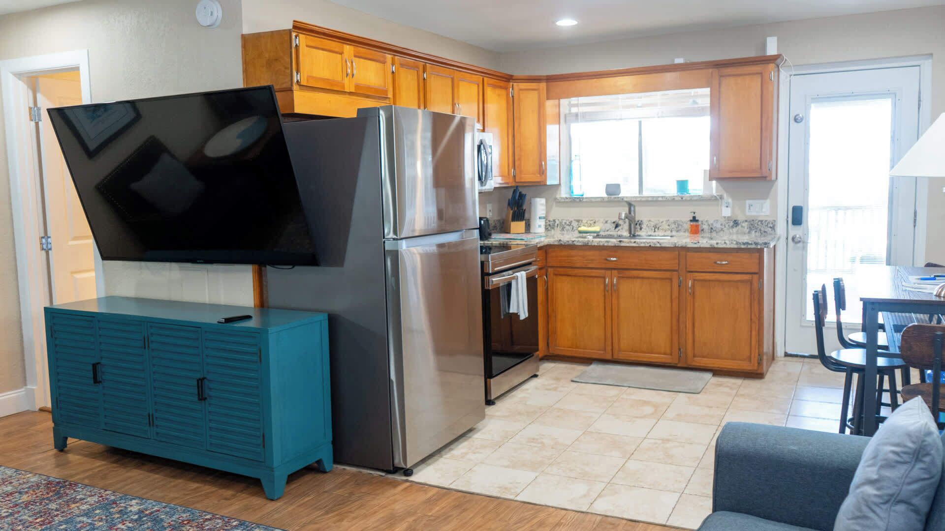 Talo, useita sänkyjä, keittiö (Port-O-Call Dockhouse) | Sisätilat