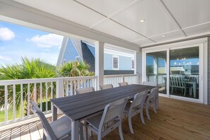 Outdoor dining - Doc's Beachy Boardwalk (Kure Beach)