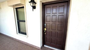 Exterior detail - Saida 3603 - 6 Floor Gulf-front Remodel - Sleeps 8 (South Padre Island)