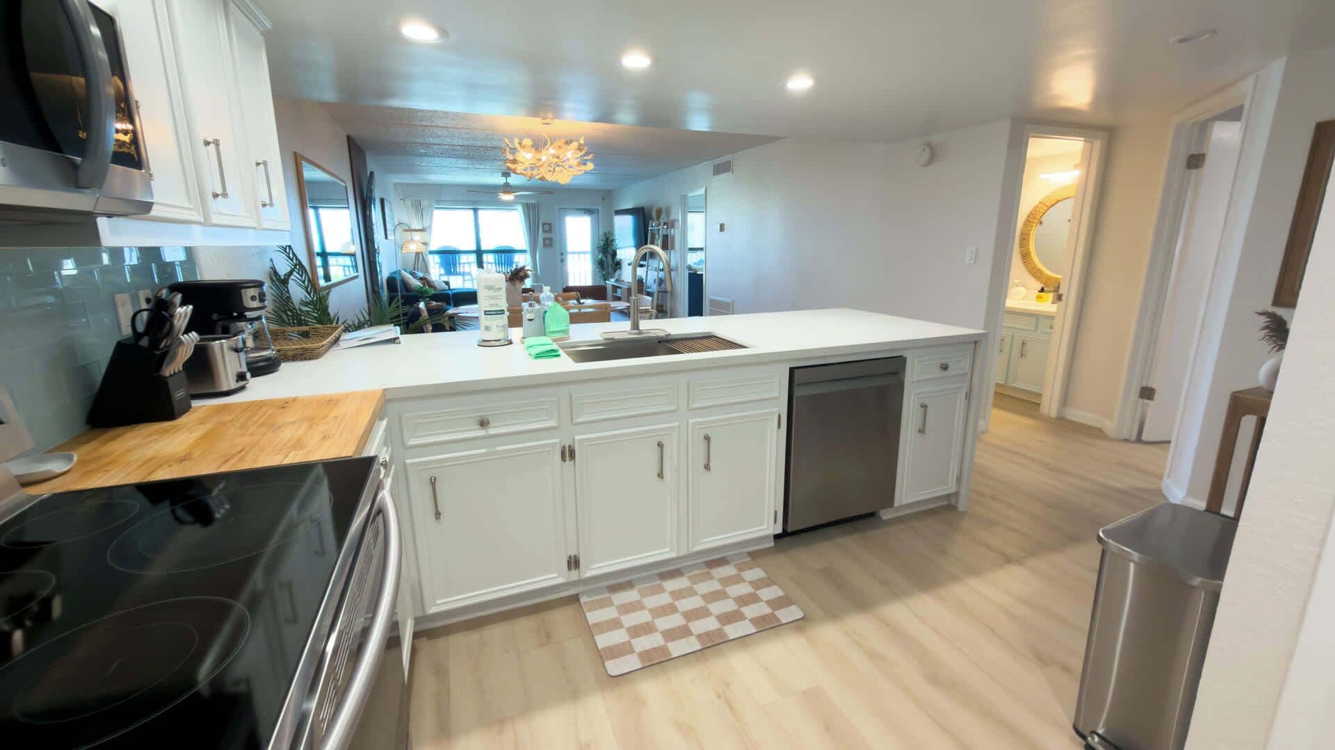 Căn hộ, nhiều giường, ban công, quang cảnh biển (Saida III - 603) | Bếp riêng