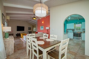 Dining - Flamingo Palms (Christiansted)