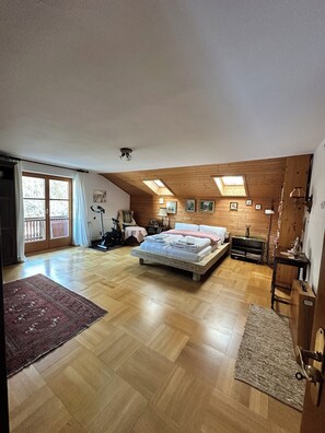 4 bedrooms, WiFi, bed sheets - "Casa Luna" vacation home at the foot of the Alps (Inzell)