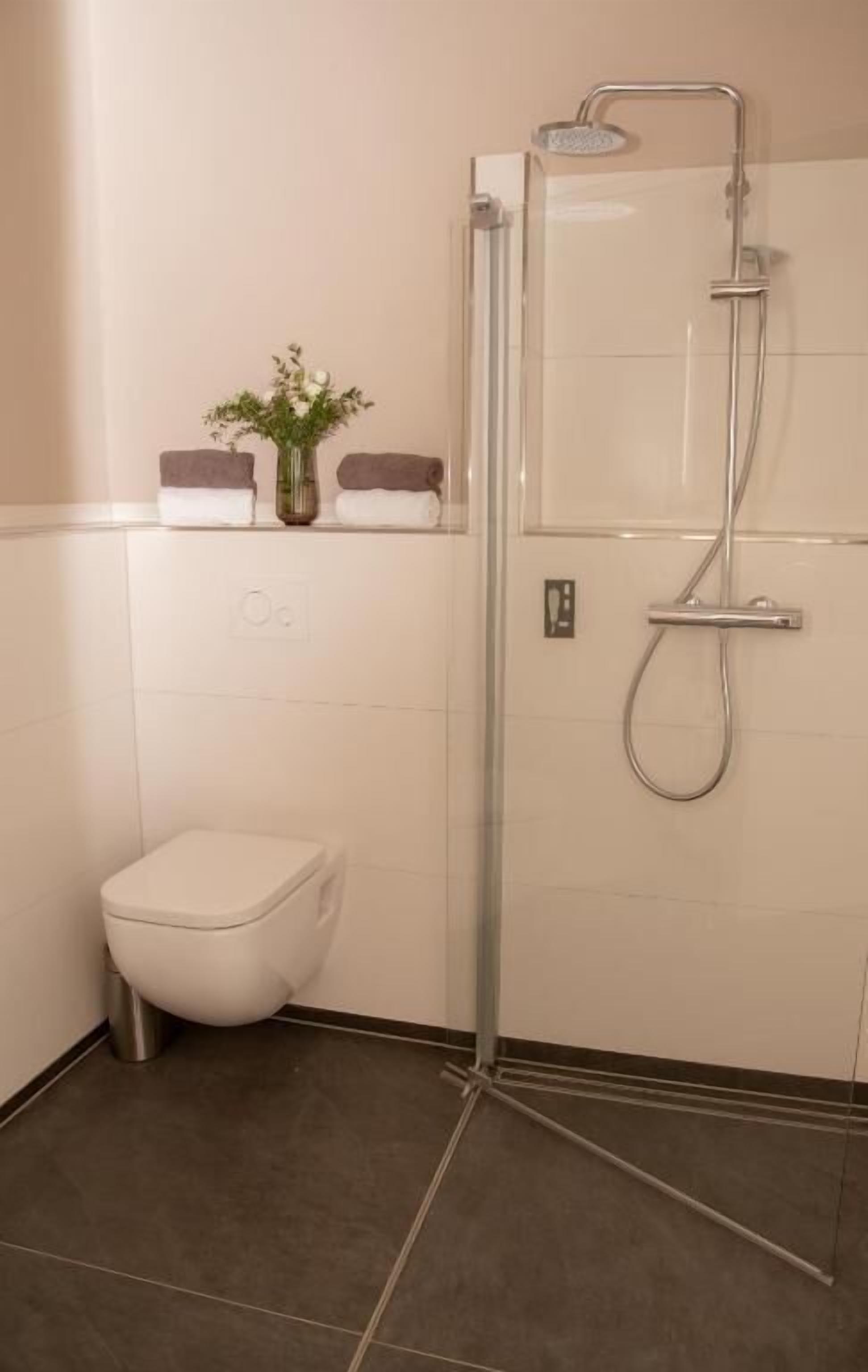 Standard-Doppelzimmer | Badezimmer