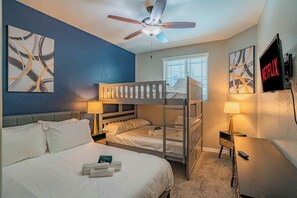 Iron/ironing board, WiFi, bed sheets - Near ASU & Sloan Park | Gym, Parking, Pool, WD (Tempe)