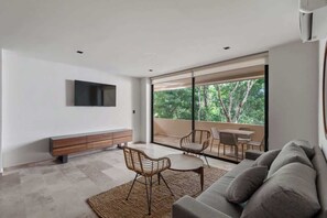 TV - Artra: Modern Apt with private pool and terrace (Tulum)