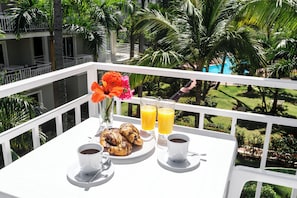 Suite, balcon, vue jardin