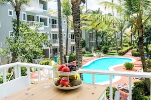 Studio Standard, balcon, vue piscine | Vue depuis le balcon