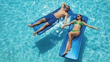Piscina externa