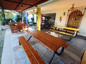 Comfort Double Room, Balcony, Courtyard View | Outdoor dining - Hotel Casa Grangelo (Atlixco)