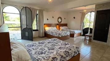 Classic Triple Room, Balcony, Garden View