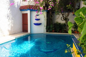 Outdoor pool - Villa Madre by La Cultura Suites (Playa del Carmen)