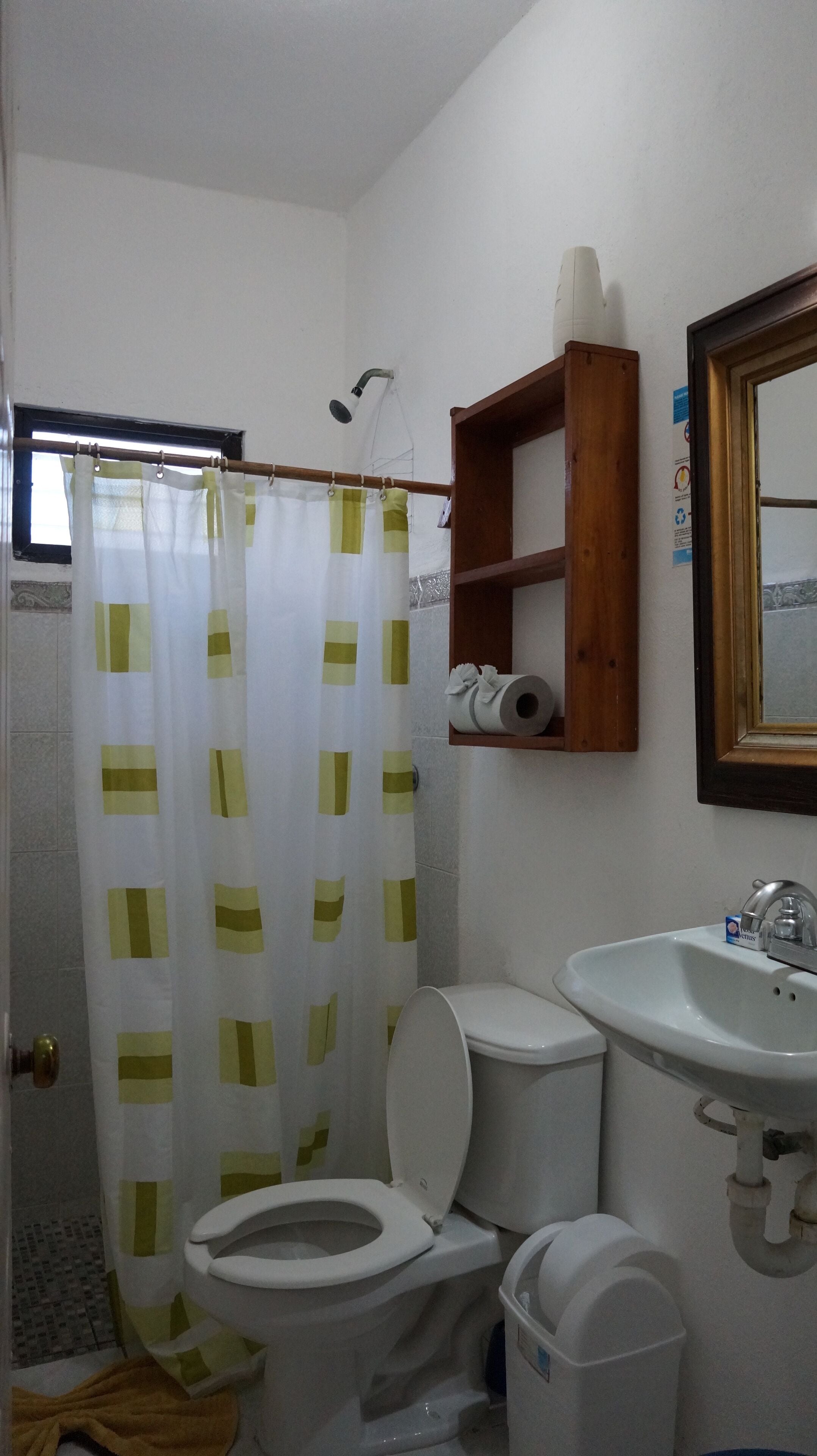 Deluxe Apartment | Bathroom